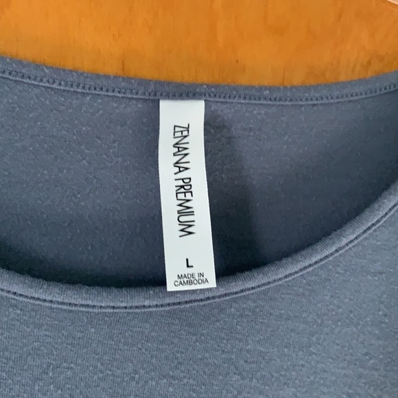 Block Pattern Long Sleeve Top - Picture 3 of 5